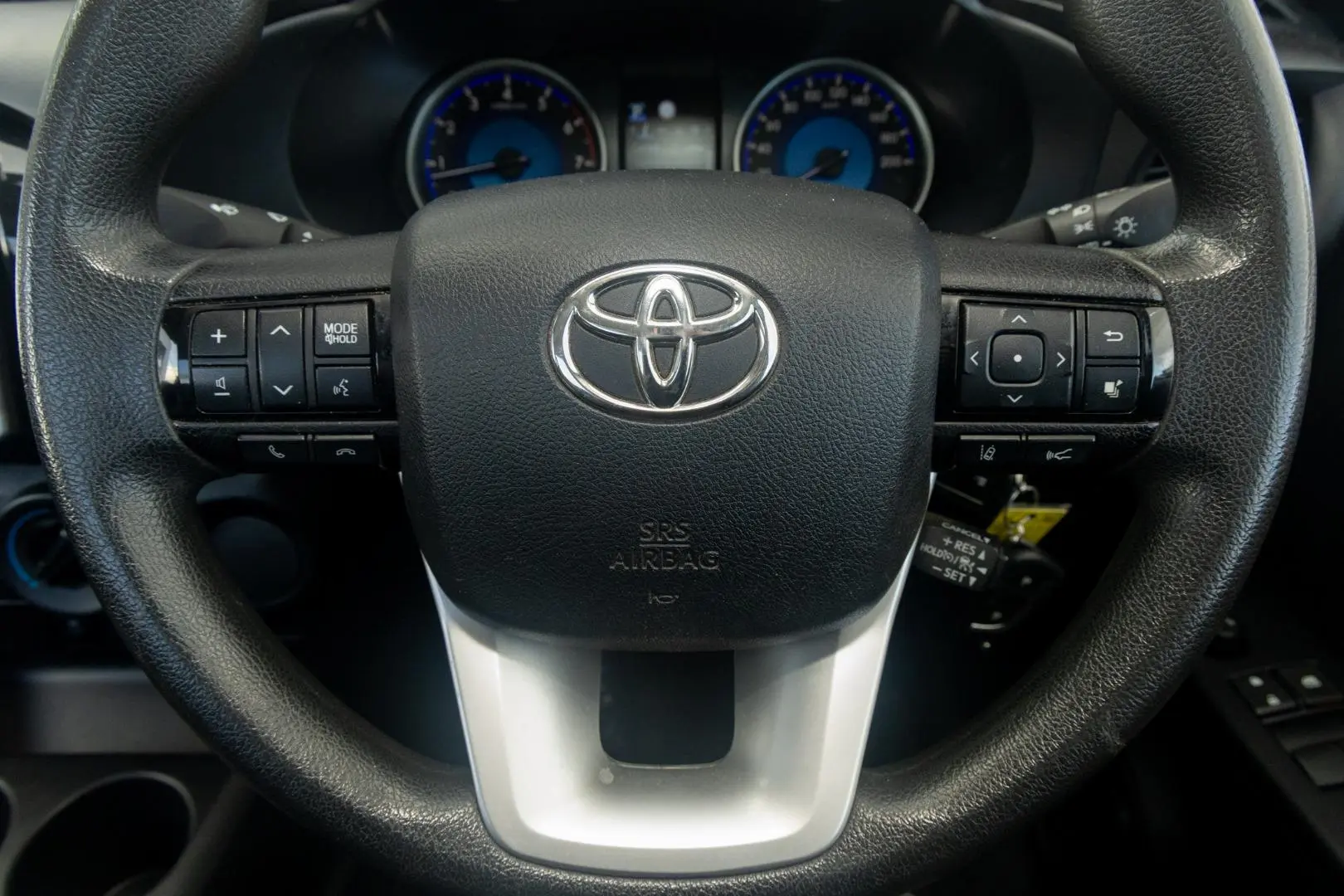2019 Toyota Hilux Gallery Image 9