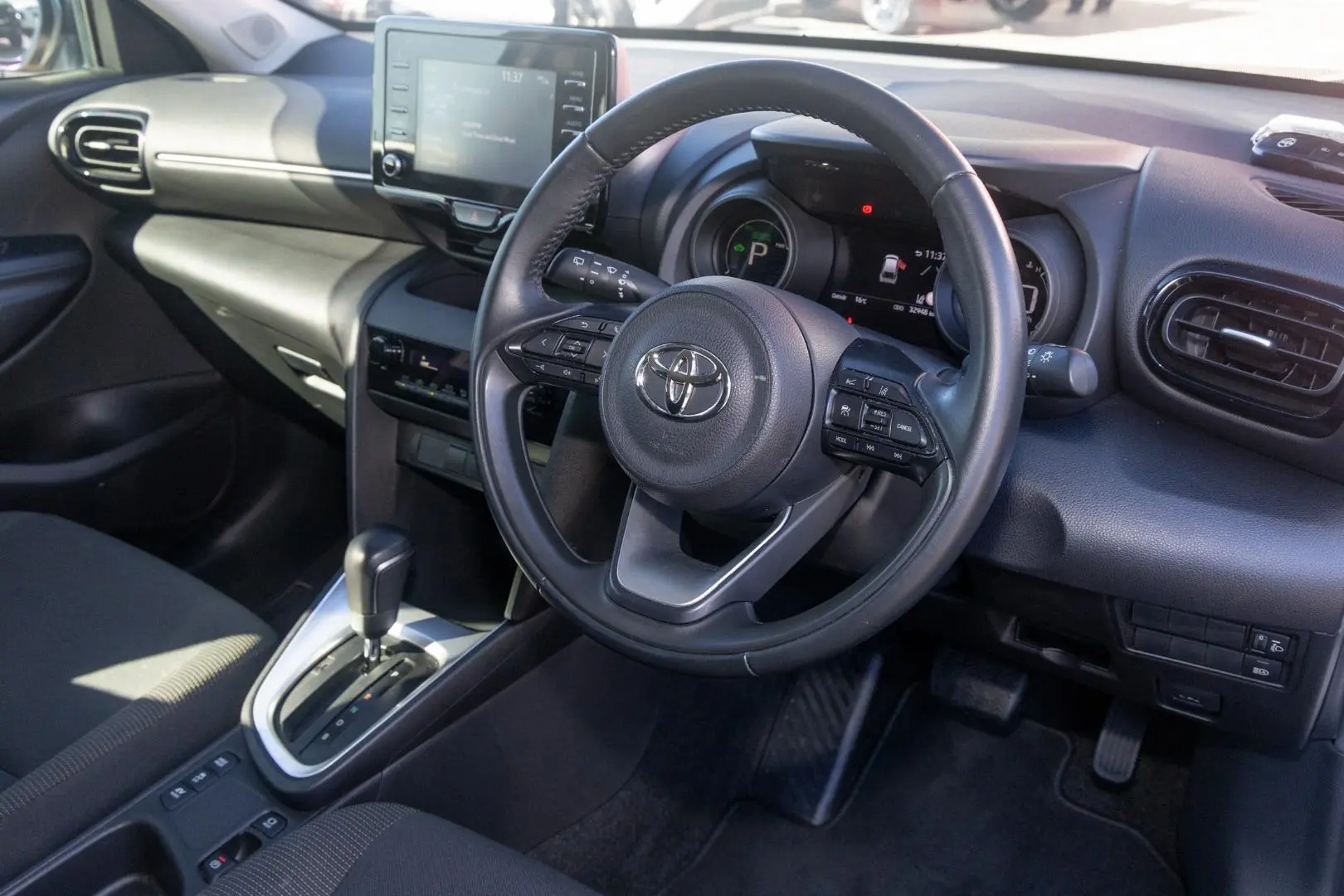 2022 Toyota Yaris Cross Gallery Image 7