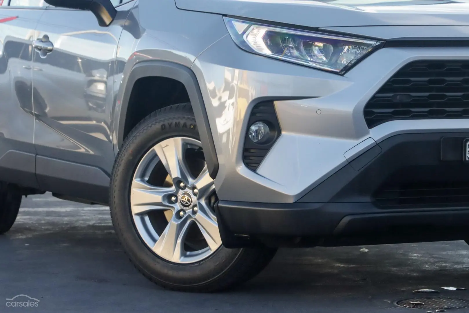 2019 Toyota RAV4 Image 6