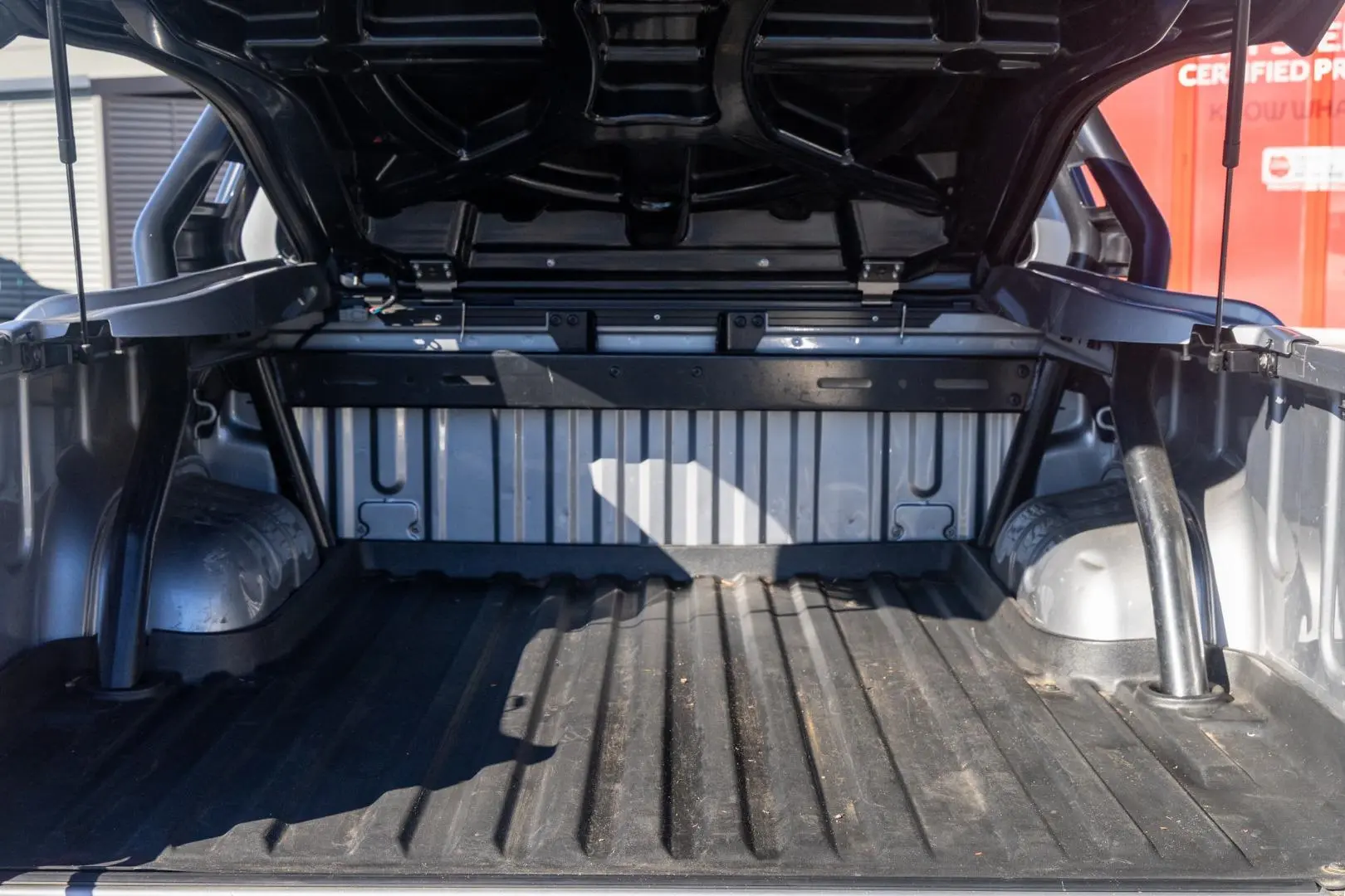 2019 Toyota Hilux Gallery Image 19