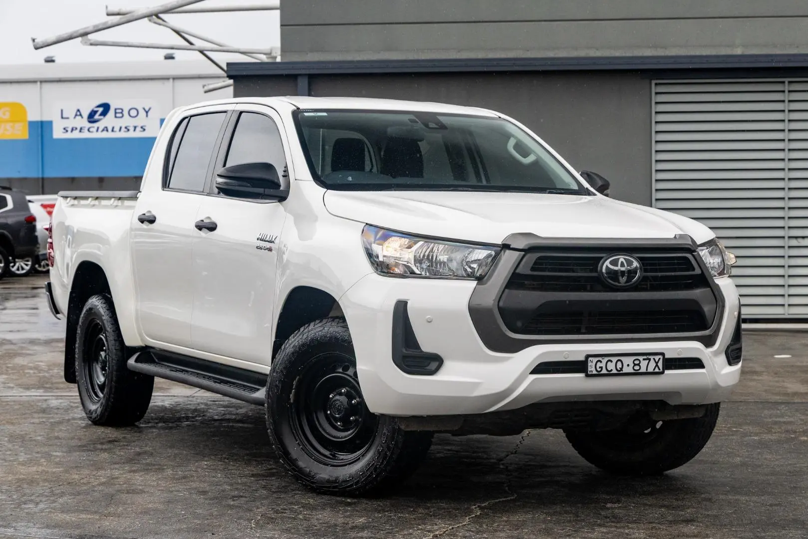 2022 Toyota Hilux Gallery Image 1