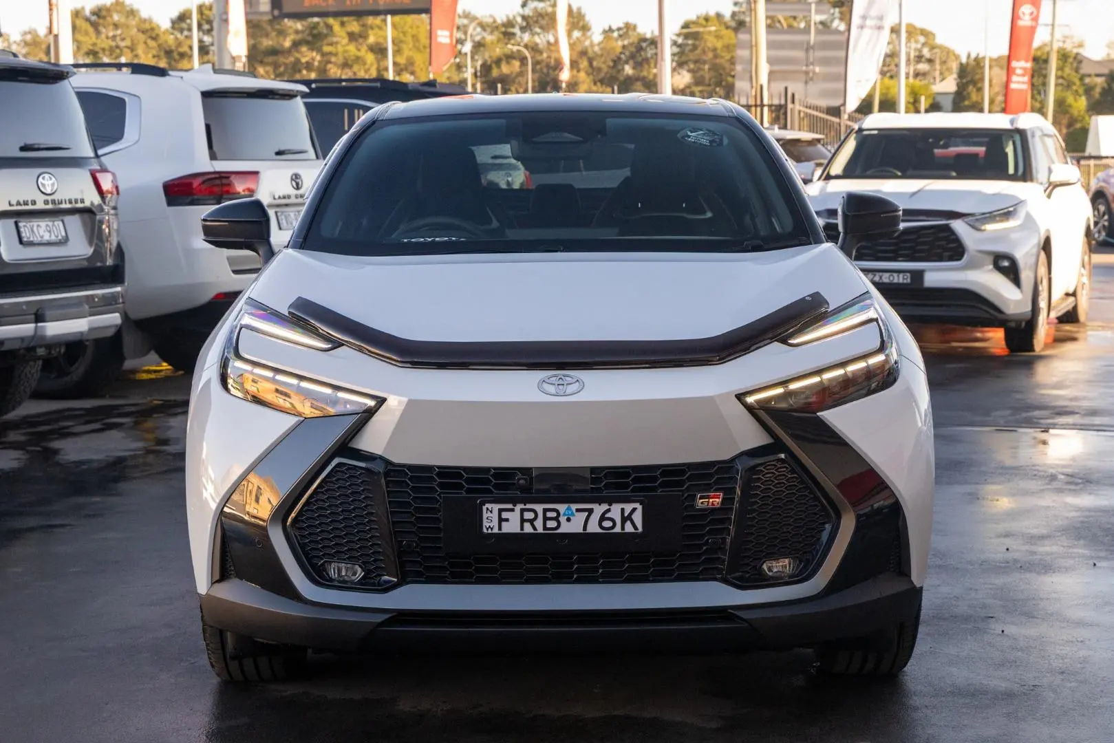 2025 Toyota C-HR Gallery Image 4