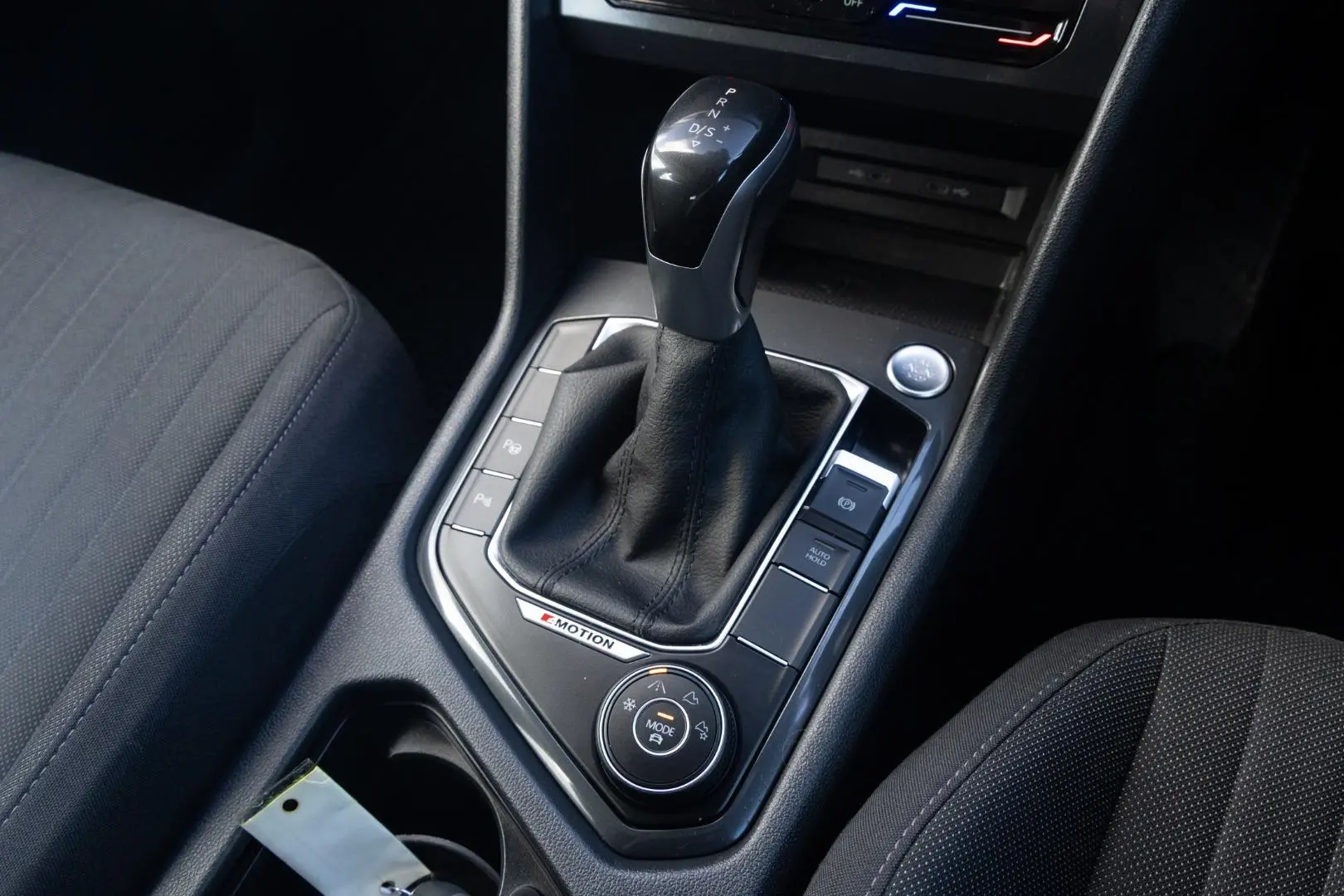 2022 Volkswagen Tiguan Gallery Image 17