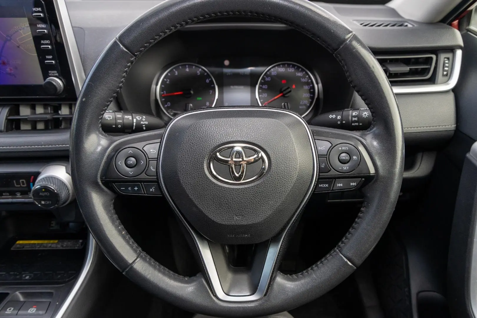 2019 Toyota RAV4 Gallery Image 10