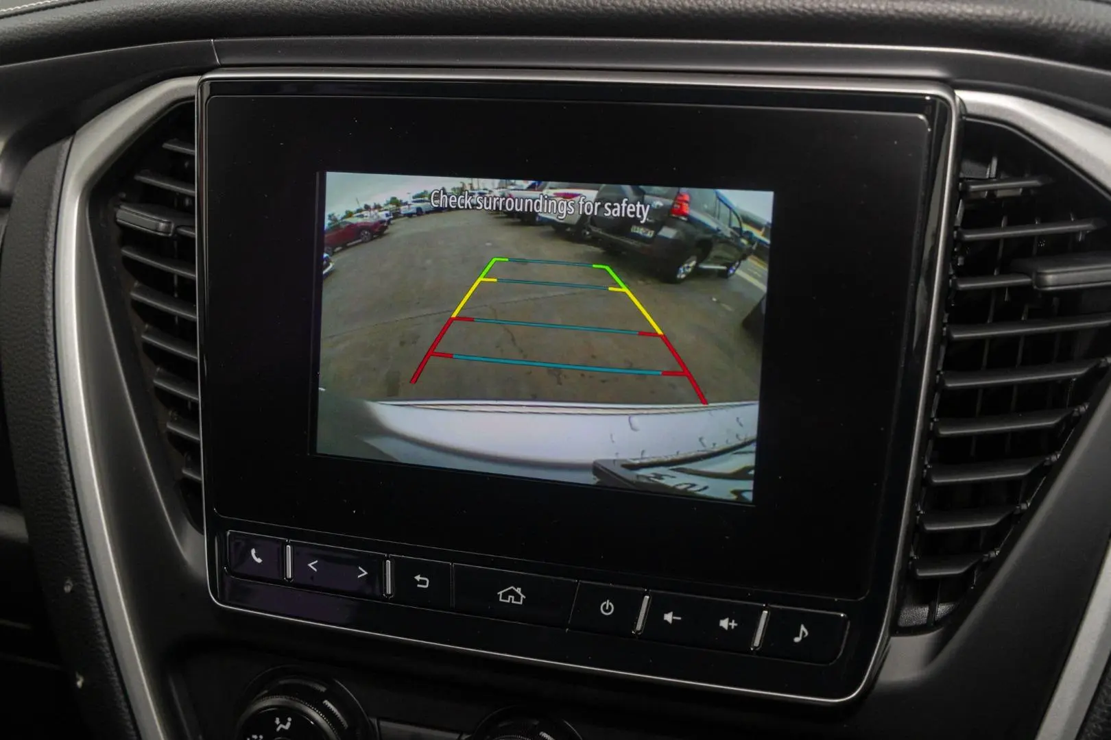 2022 Isuzu MU-X Gallery Image 15