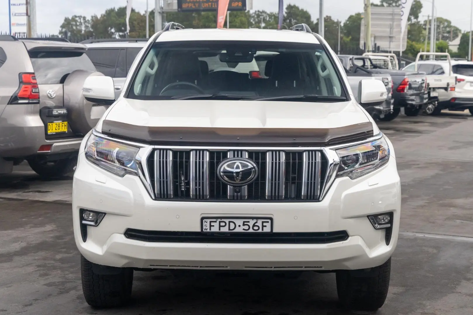 2022 Toyota Landcruiser Prado Gallery Image 4