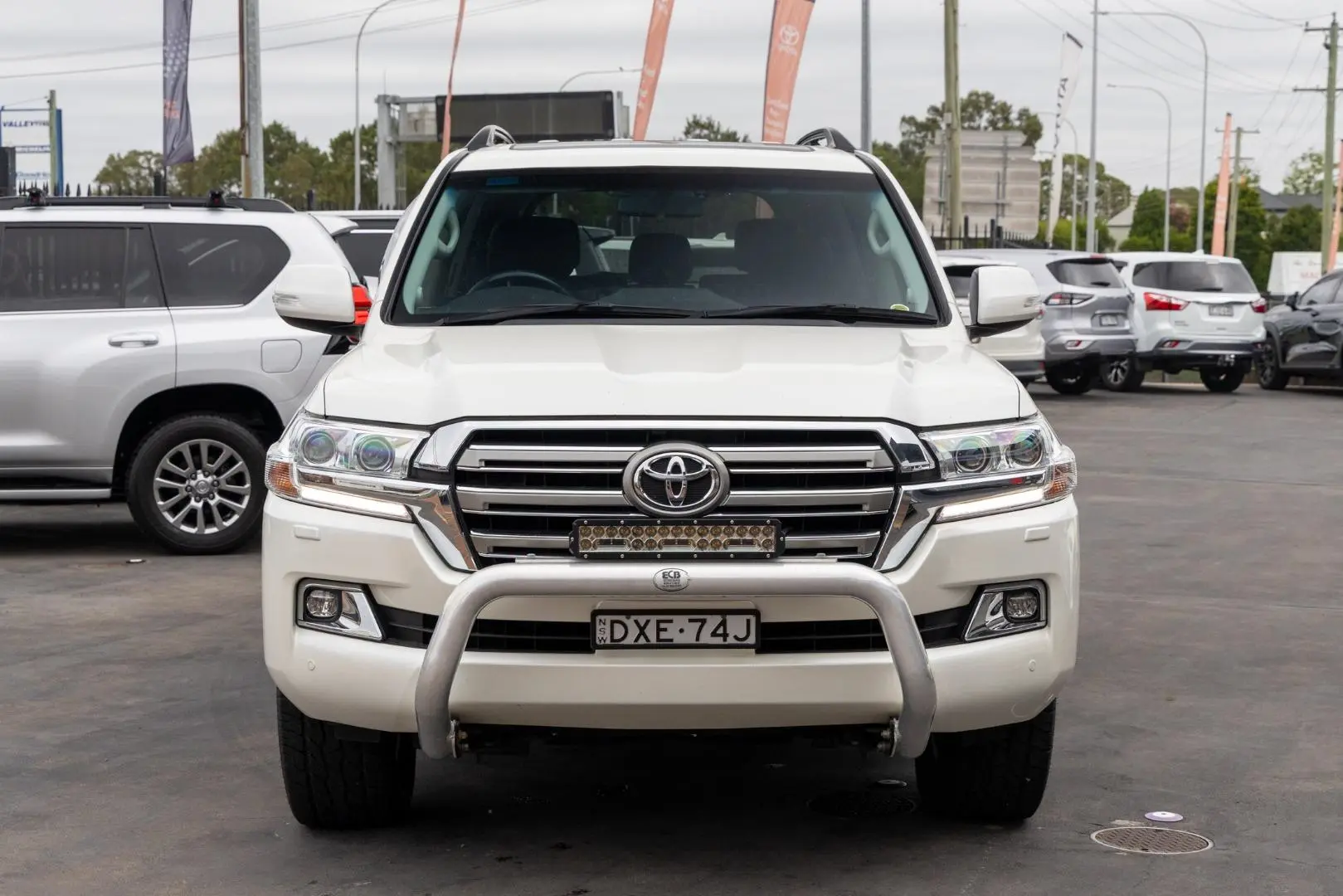 2018 Toyota Landcruiser Gallery Image 4