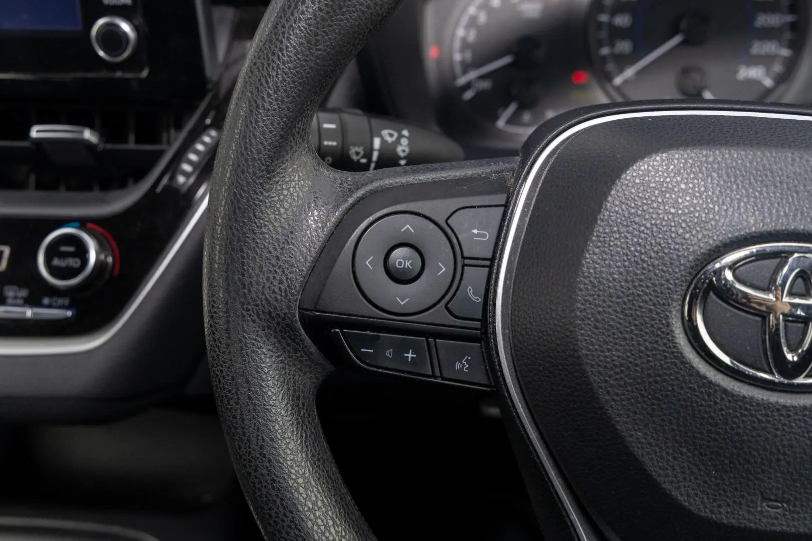 2022 Toyota Corolla Gallery Image 11