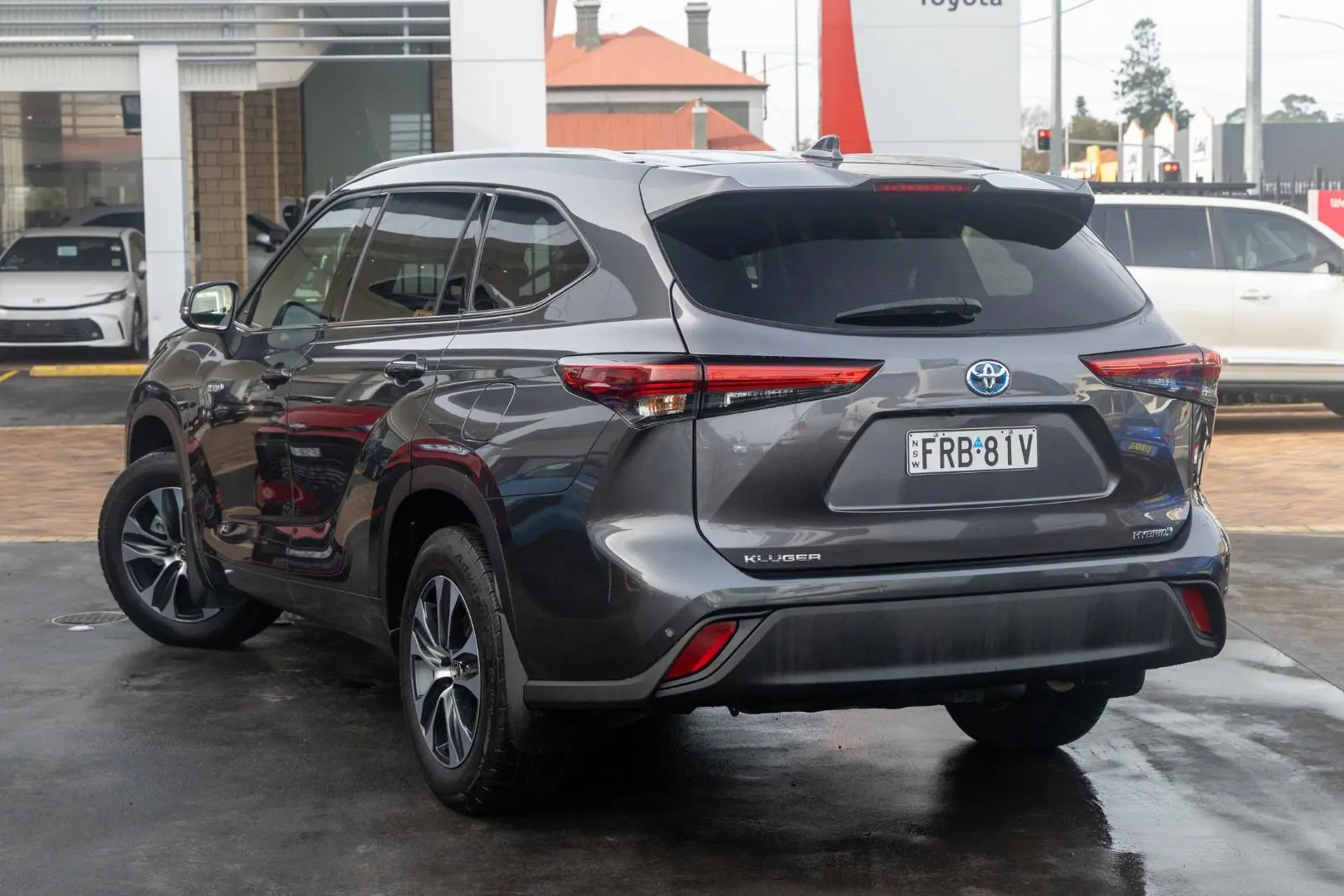 2021 Toyota Kluger Gallery Image 2