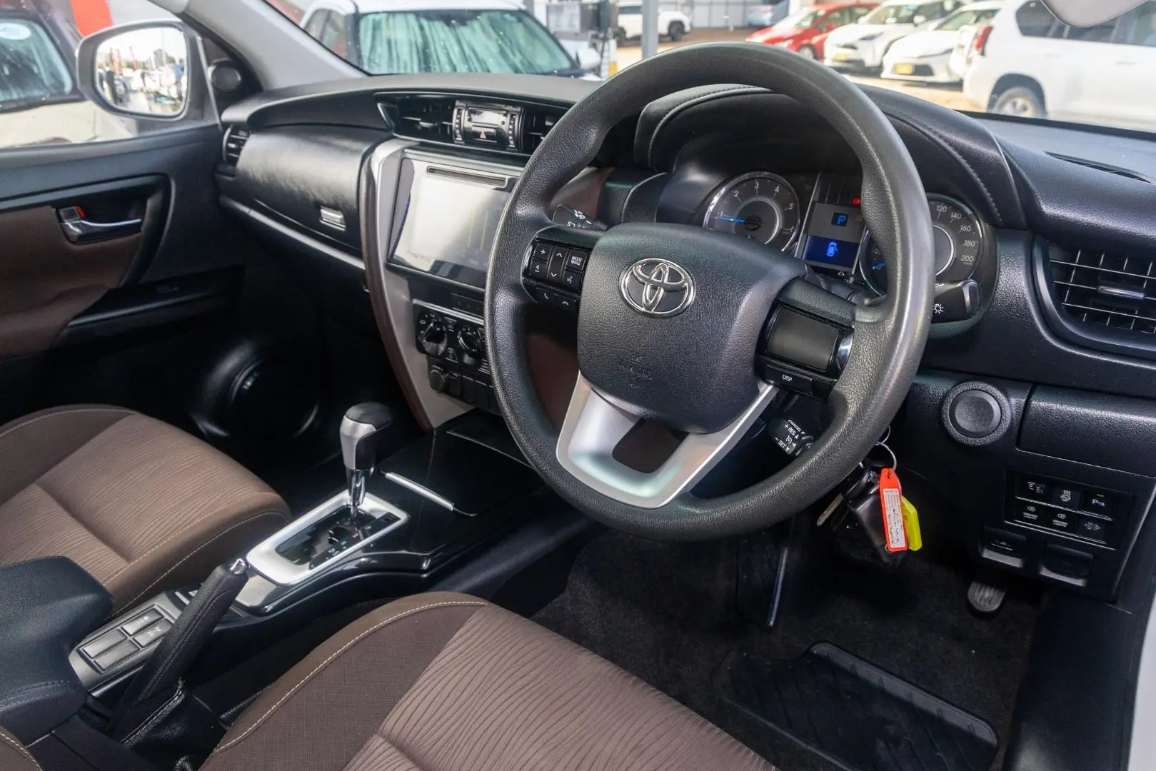 2019 Toyota Fortuner Gallery Image 7