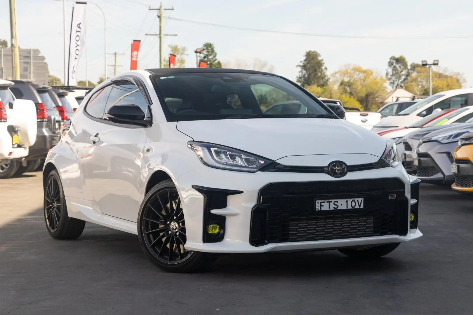 2021 Toyota Yaris Gallery Image 1