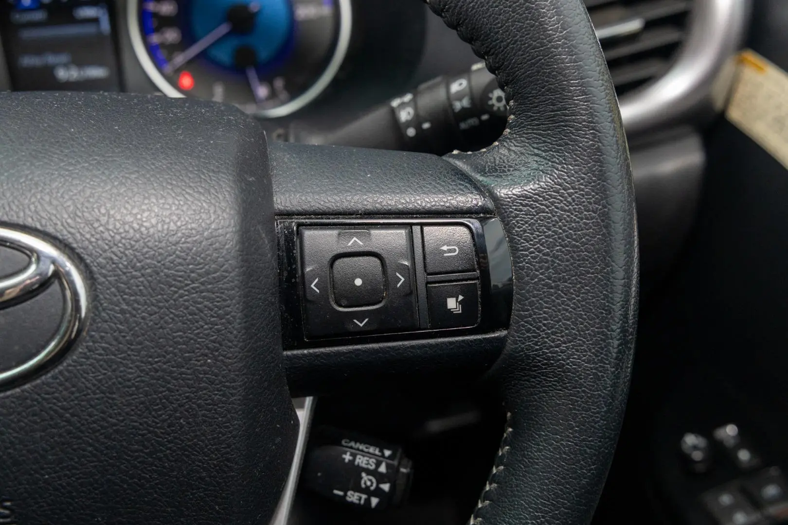 2018 Toyota Hilux Gallery Image 12