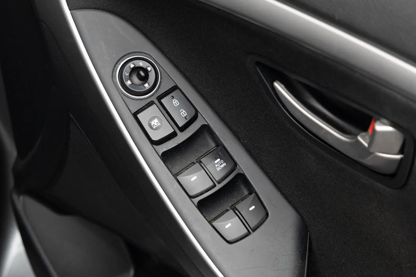 2016 Hyundai i30 Gallery Image 18