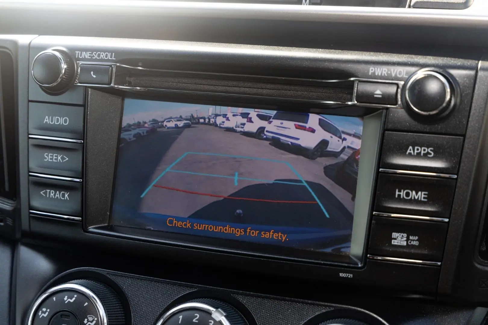 2017 Toyota RAV4 Gallery Image 15