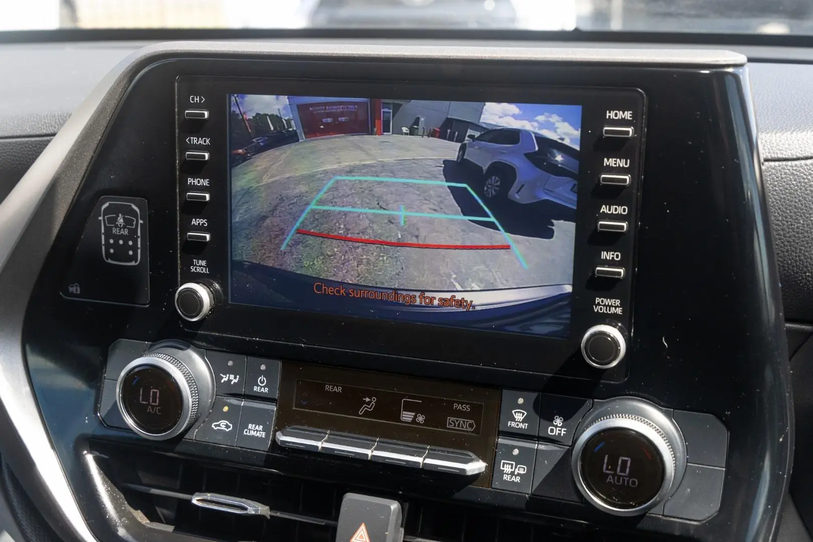 2022 Toyota Kluger Gallery Image 15