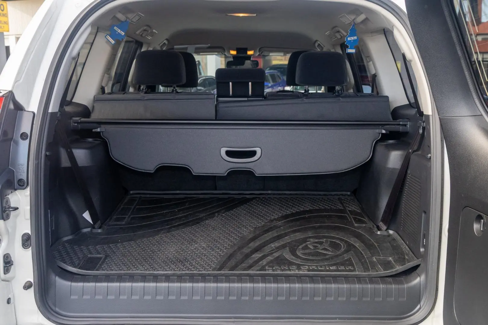 2020 Toyota Landcruiser Prado Gallery Image 18