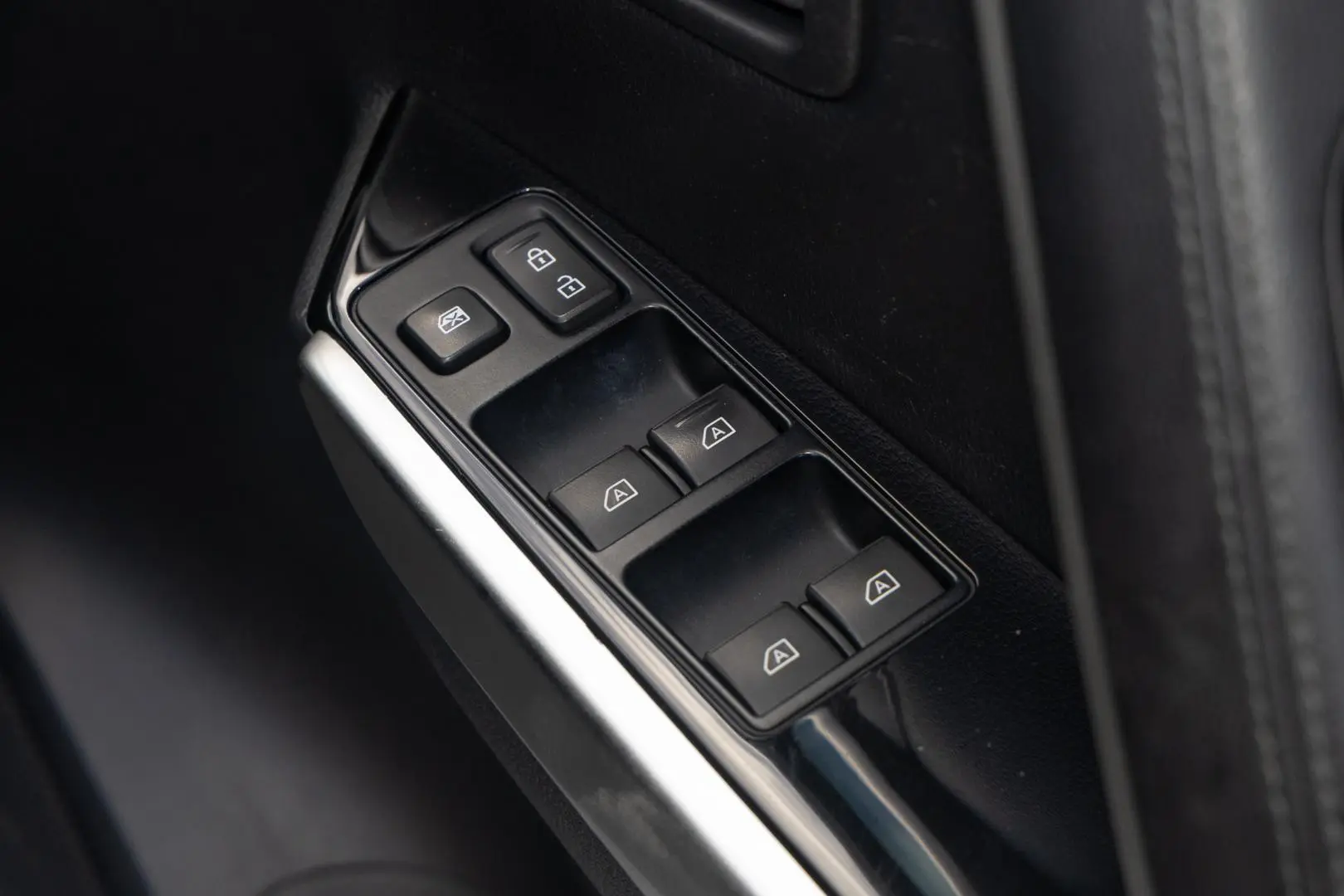 2022 Mitsubishi Pajero Sport Gallery Image 19