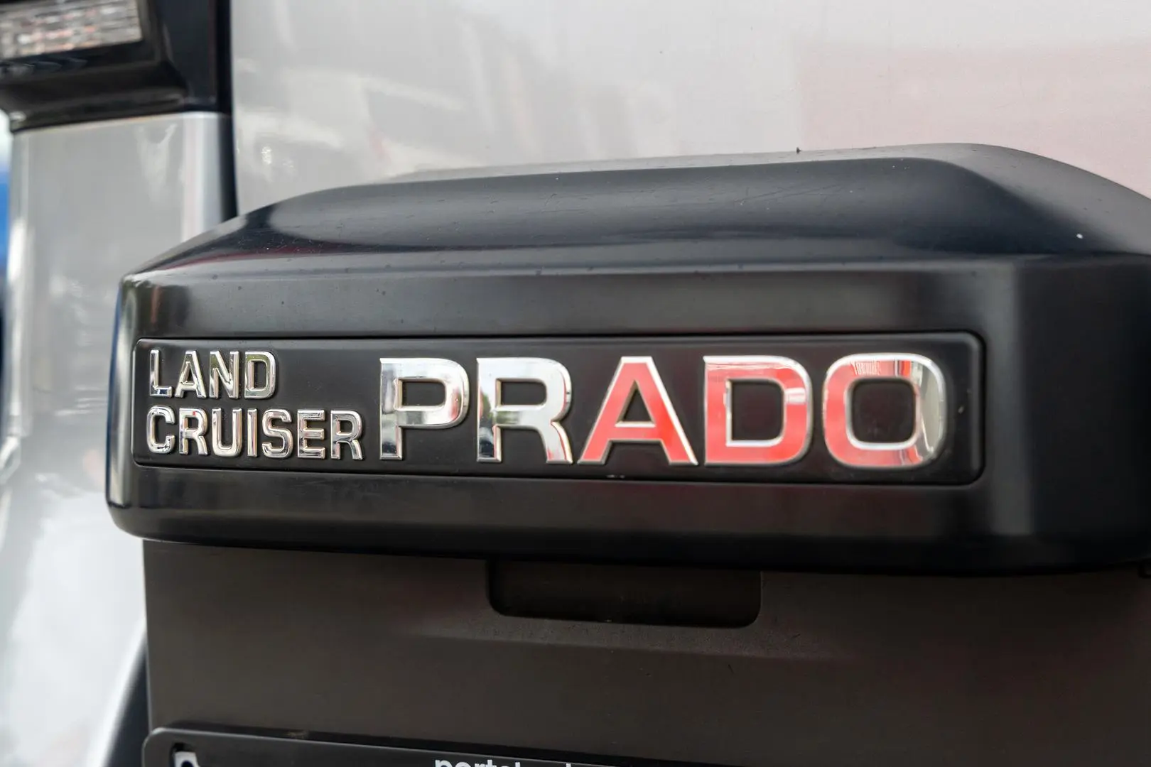 2022 Toyota Landcruiser Prado Gallery Image 22