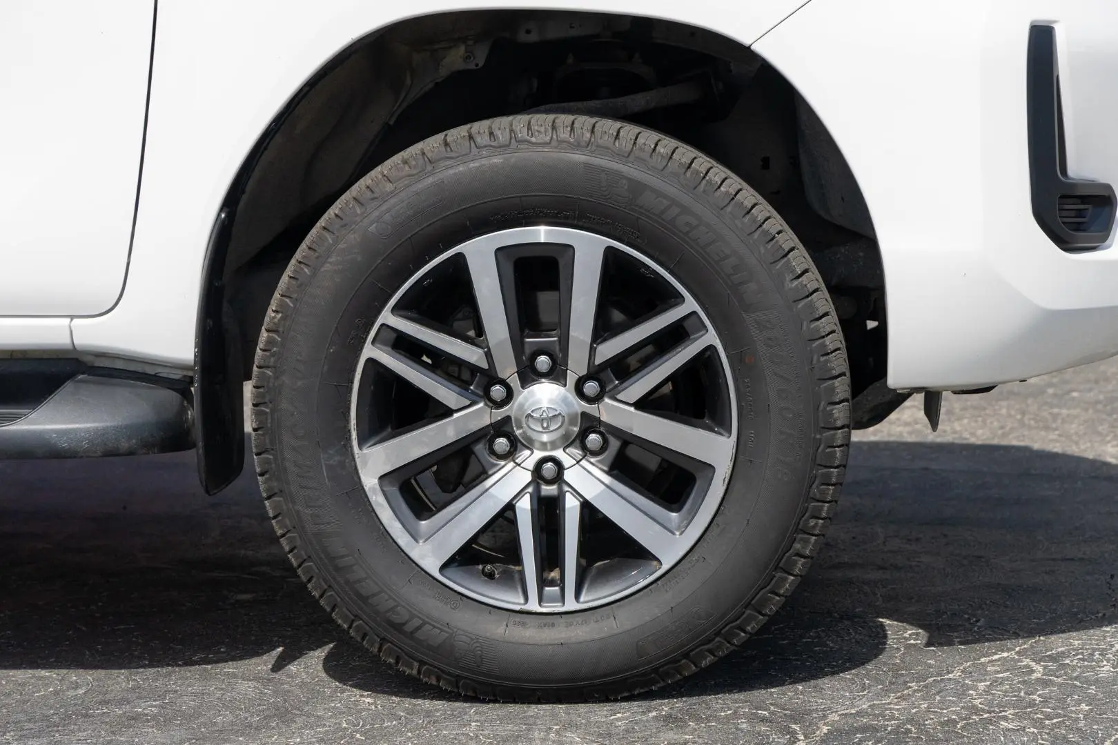 2020 Toyota Hilux Gallery Image 22