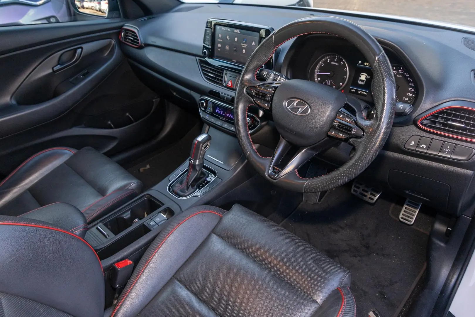 2018 Hyundai i30 Gallery Image 7