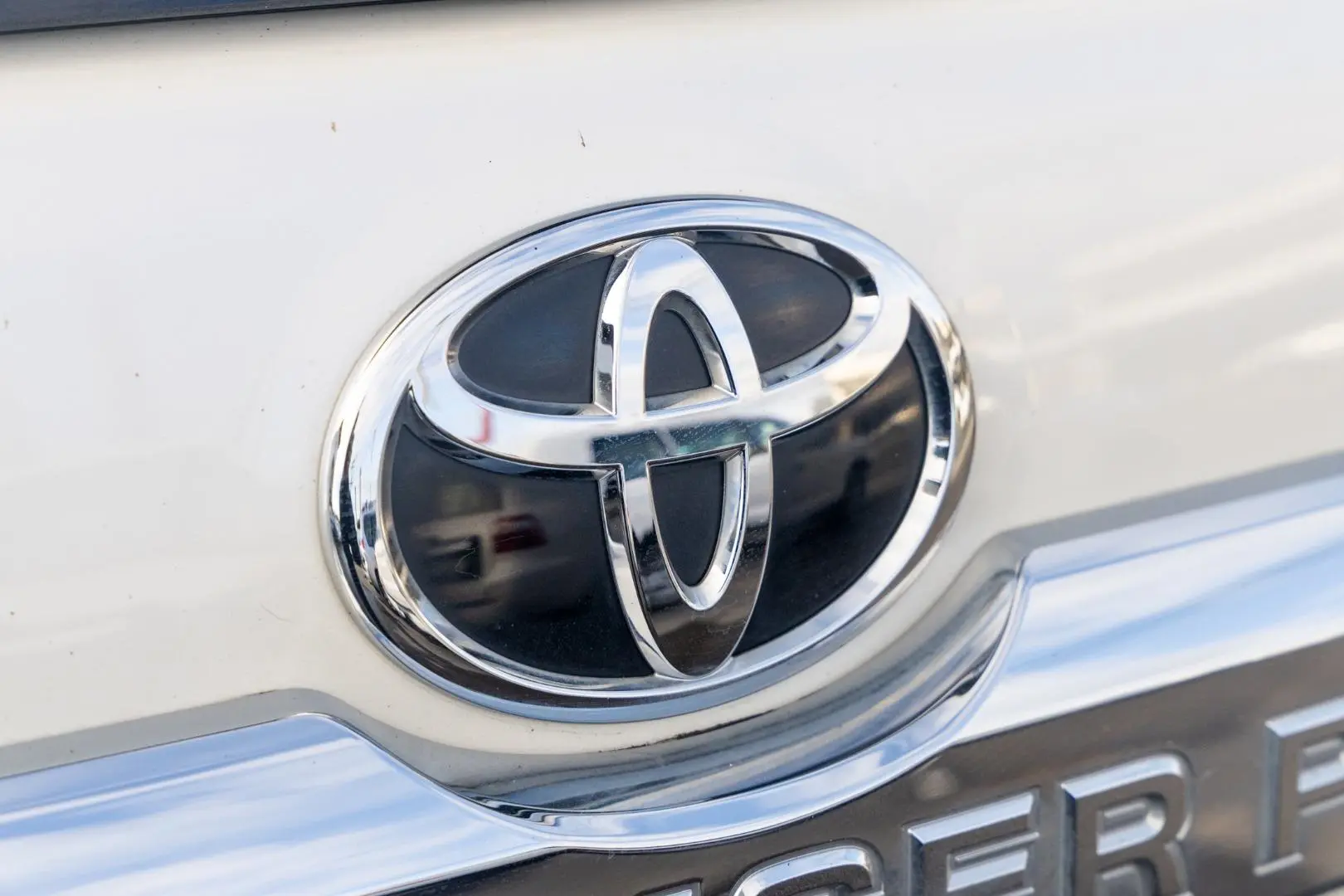2020 Toyota Landcruiser Prado Gallery Image 20