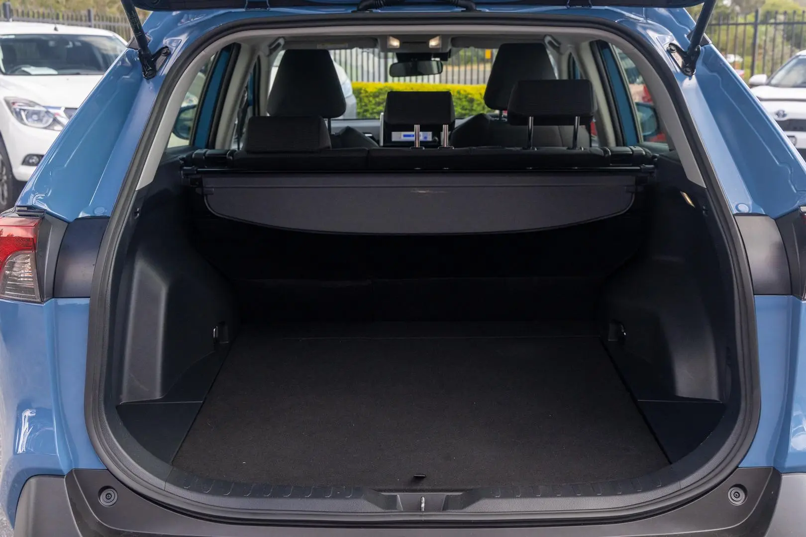 2025 Toyota RAV4 Gallery Image 18