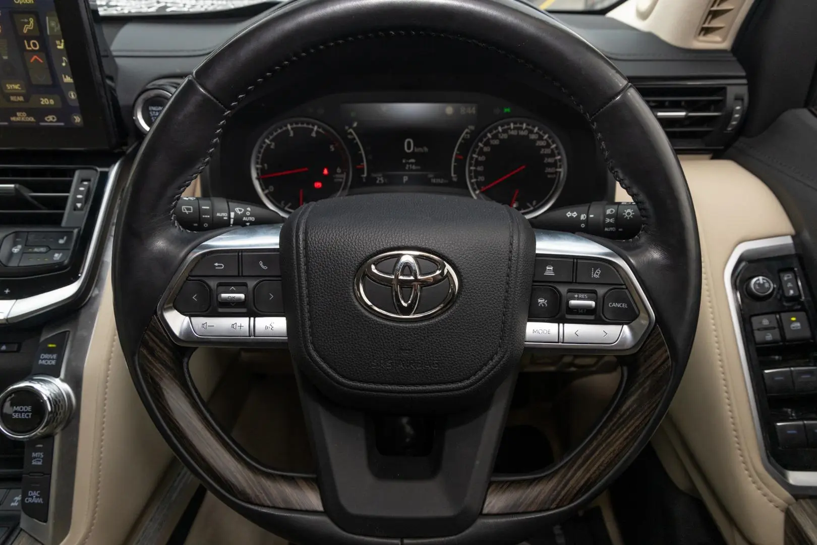 2021 Toyota Landcruiser Gallery Image 10