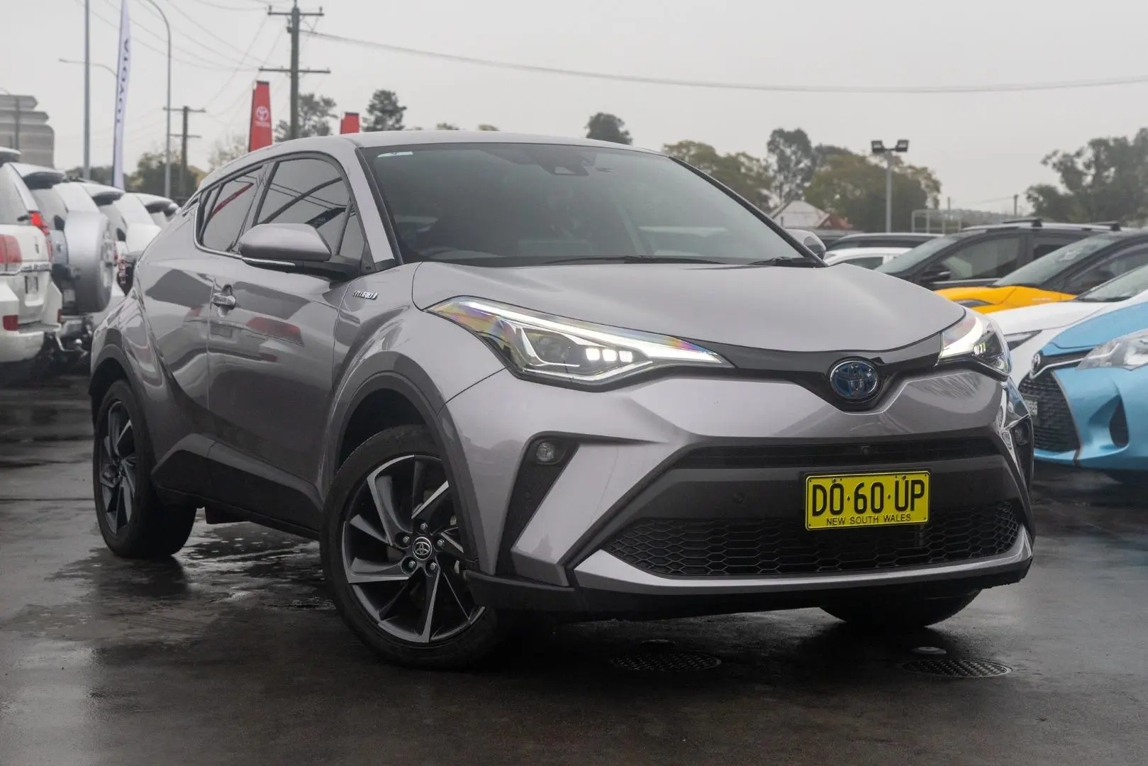2023 Toyota C-HR Gallery Image 1