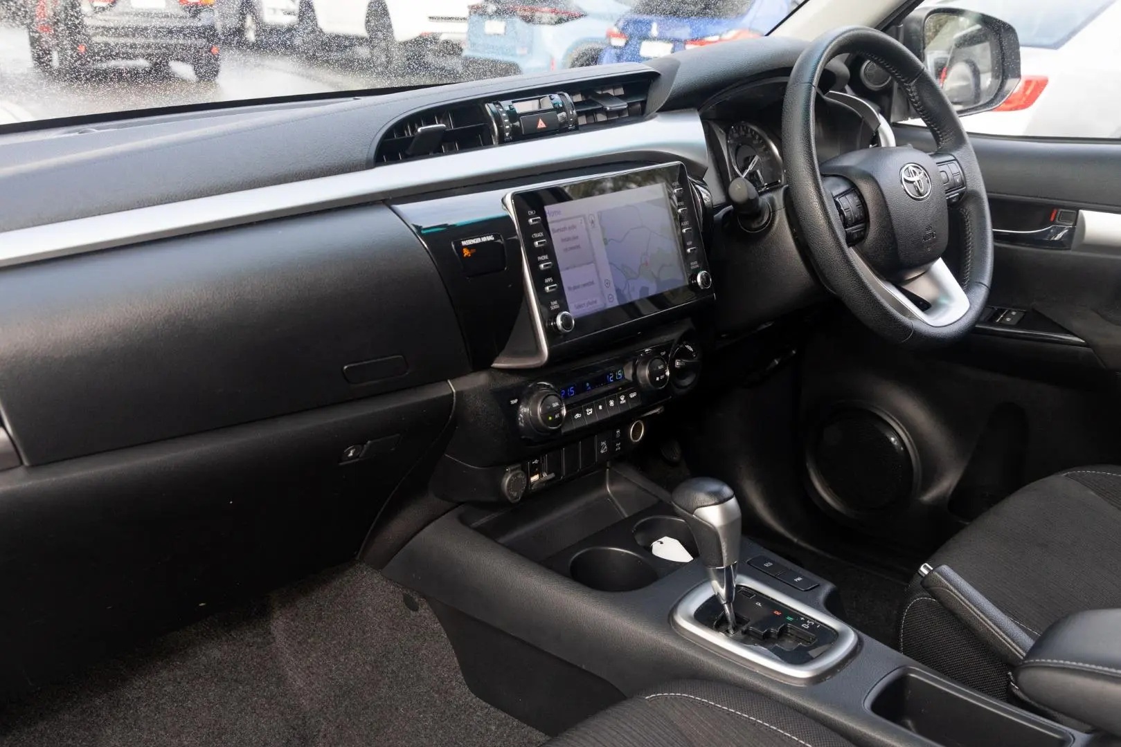 2022 Toyota Hilux Gallery Image 8