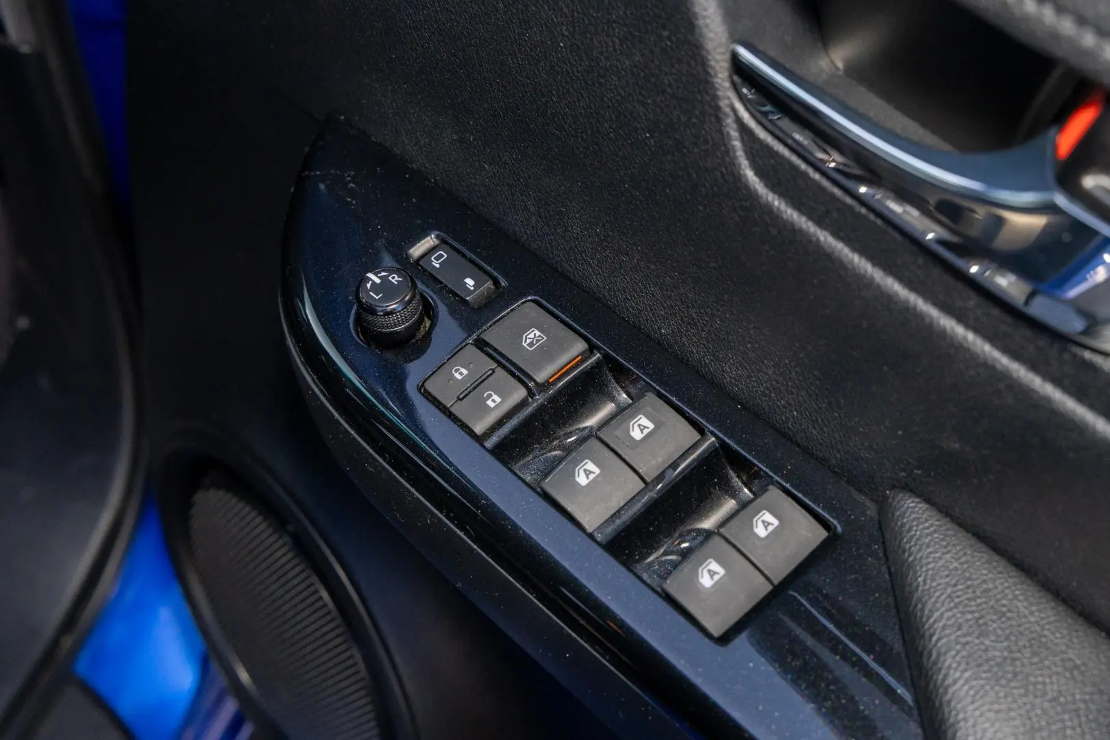 2021 Toyota Hilux Gallery Image 18