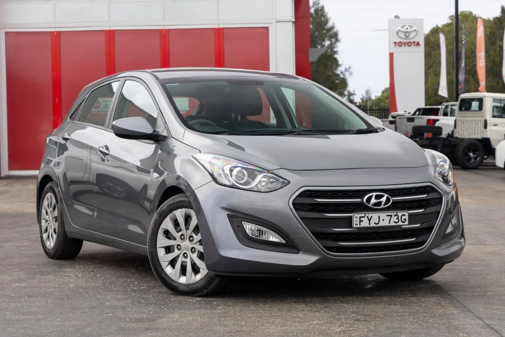 2016 Hyundai i30 Gallery Image 1