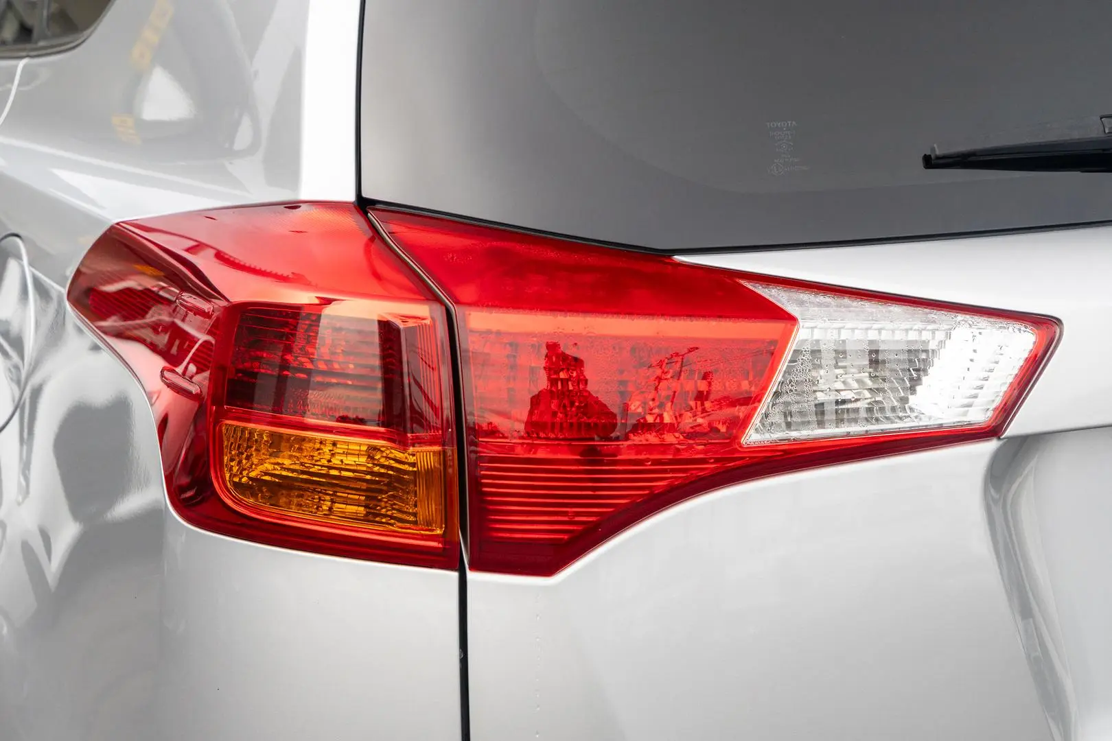 2013 Toyota RAV4 Gallery Image 20