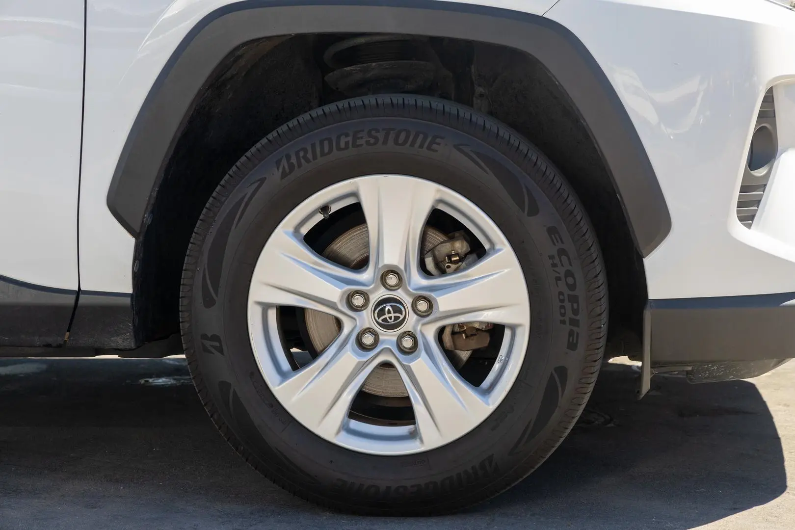 2019 Toyota RAV4 Gallery Image 22