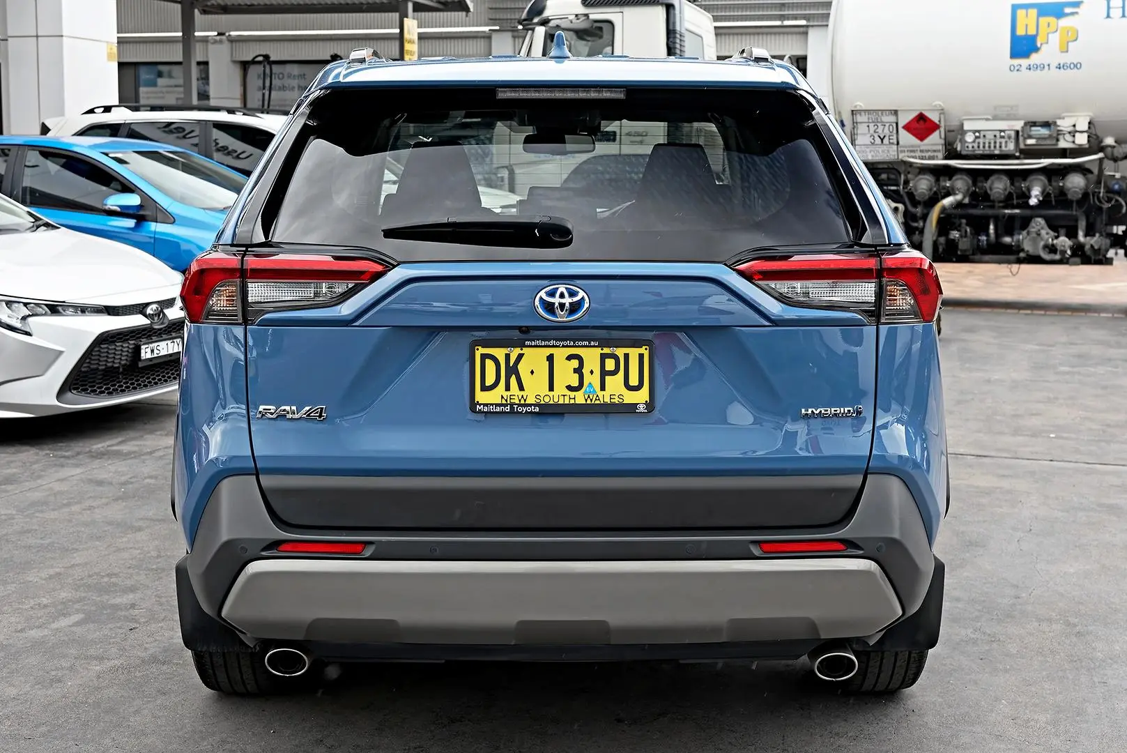 2024 Toyota RAV4 Gallery Image 5
