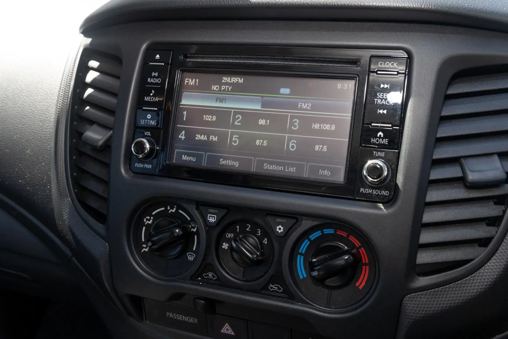 2021 Mitsubishi Triton Gallery Image 13