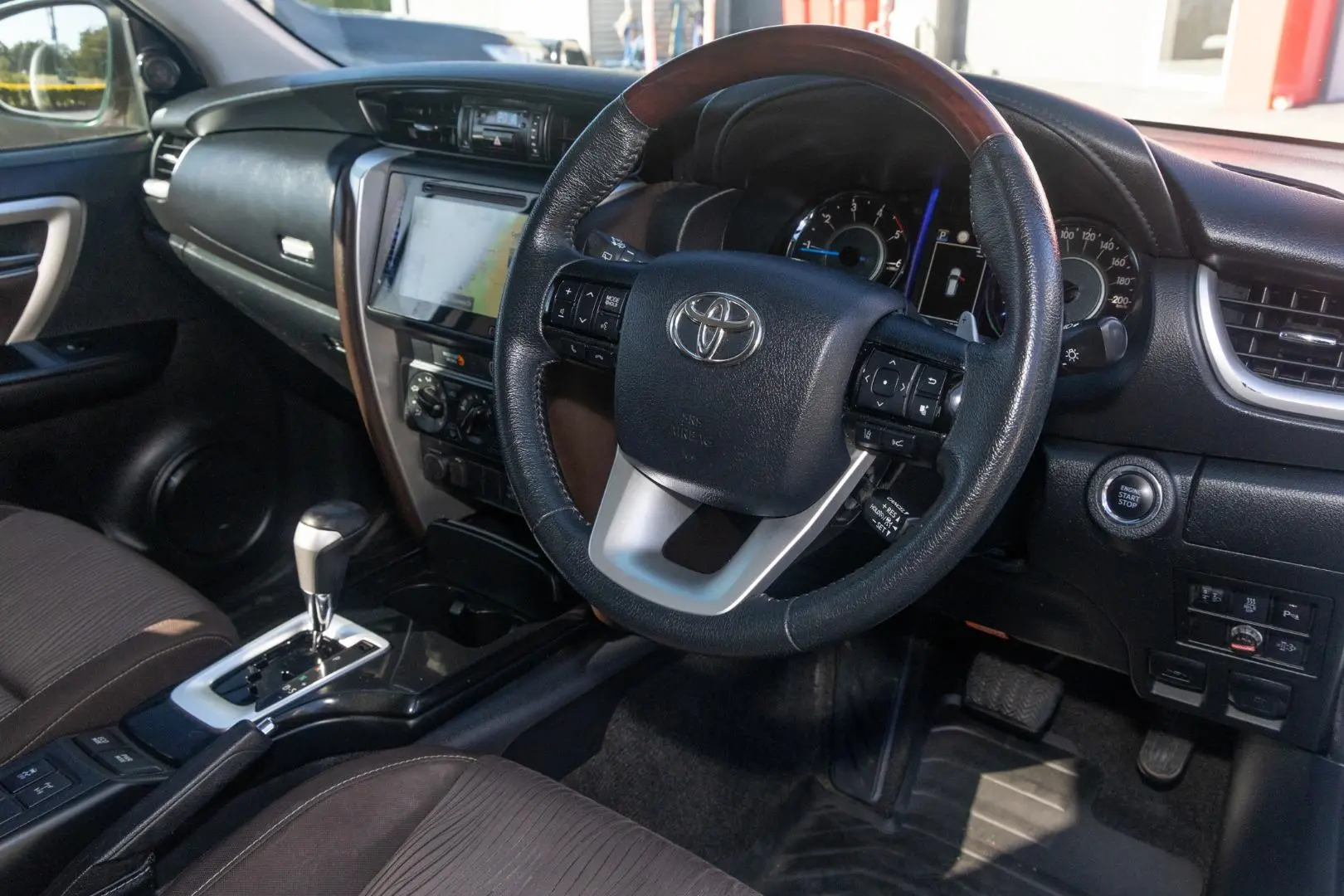 2020 Toyota Fortuner Gallery Image 7