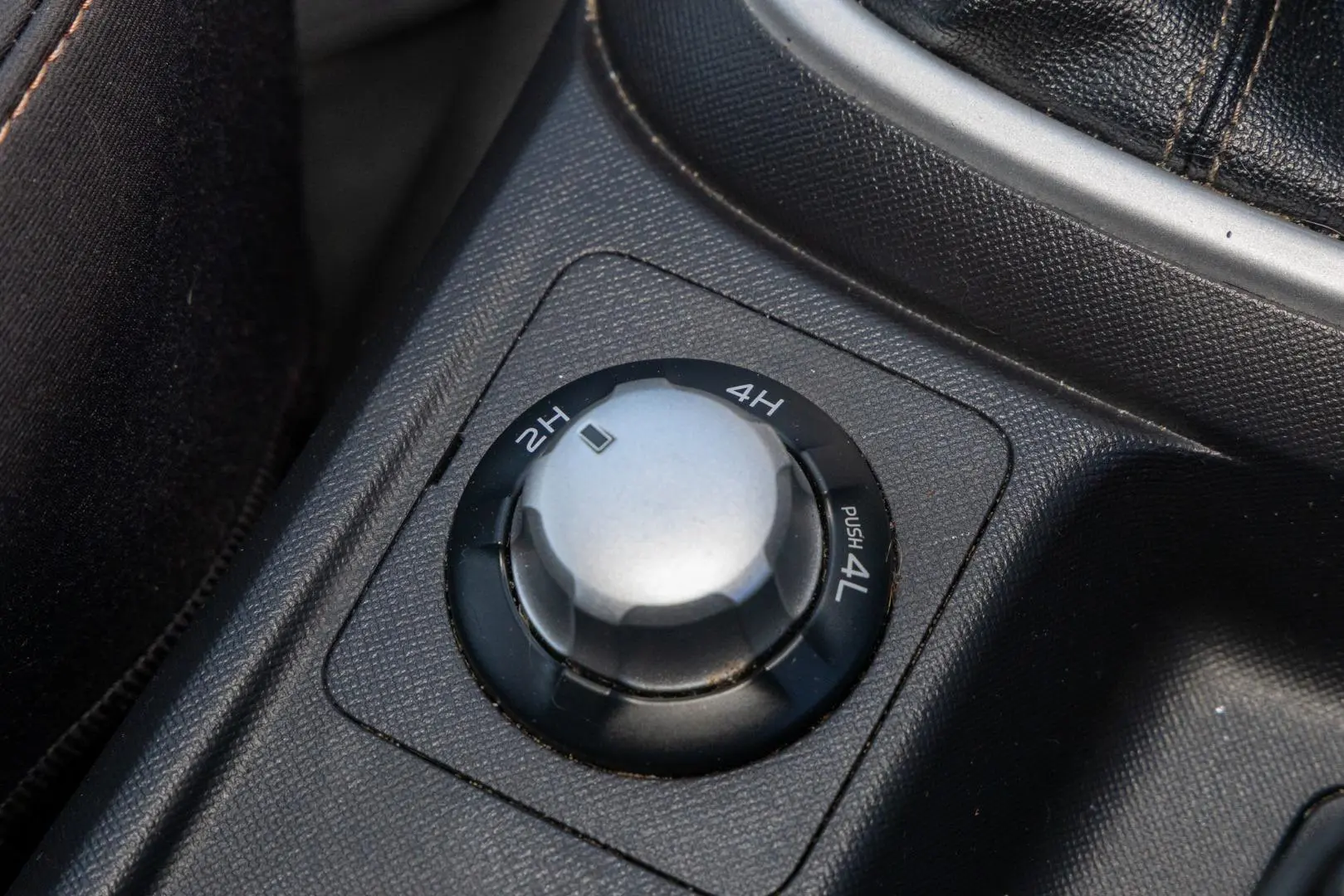 2018 Isuzu D-MAX Gallery Image 18