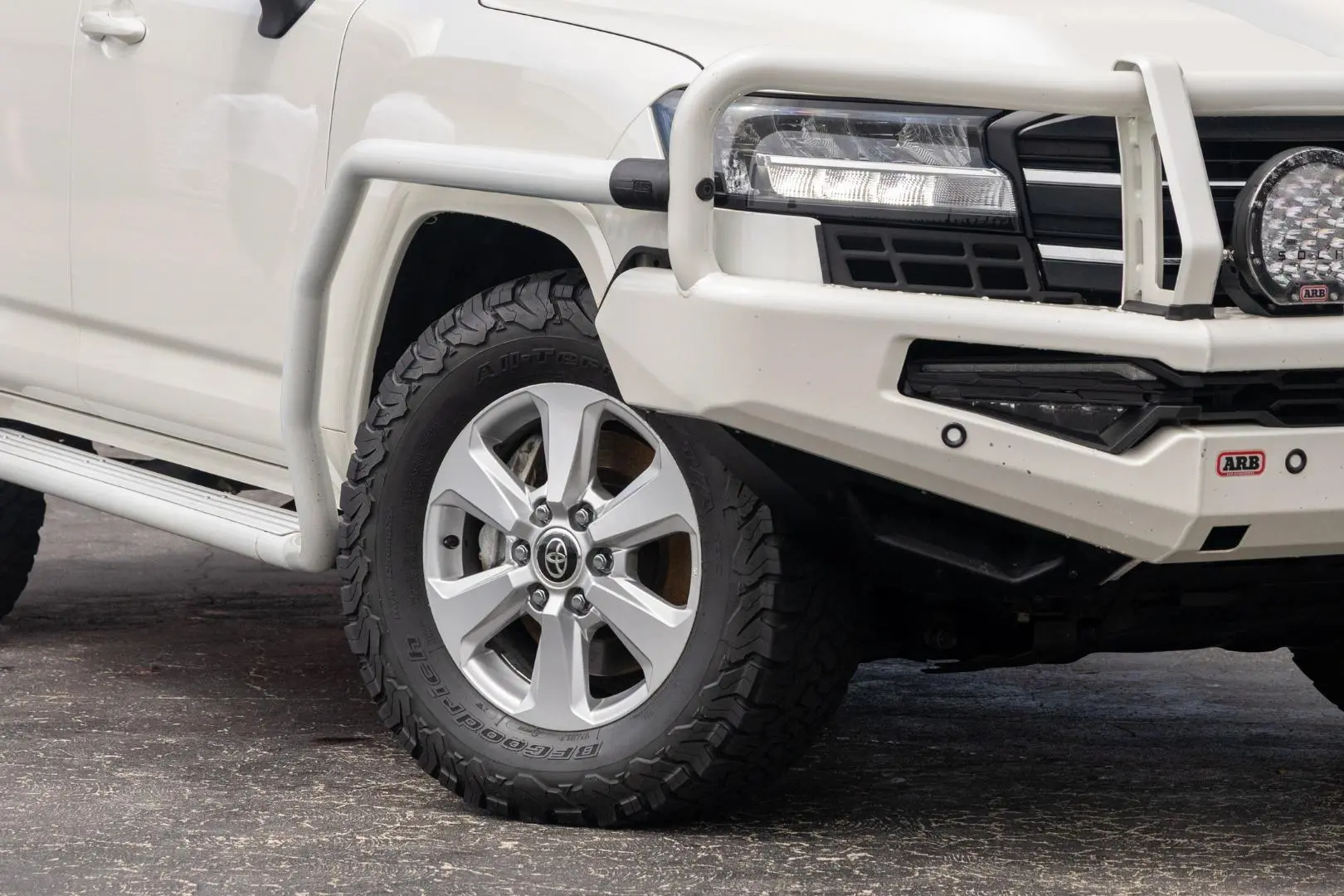 2022 Toyota Landcruiser Gallery Image 6