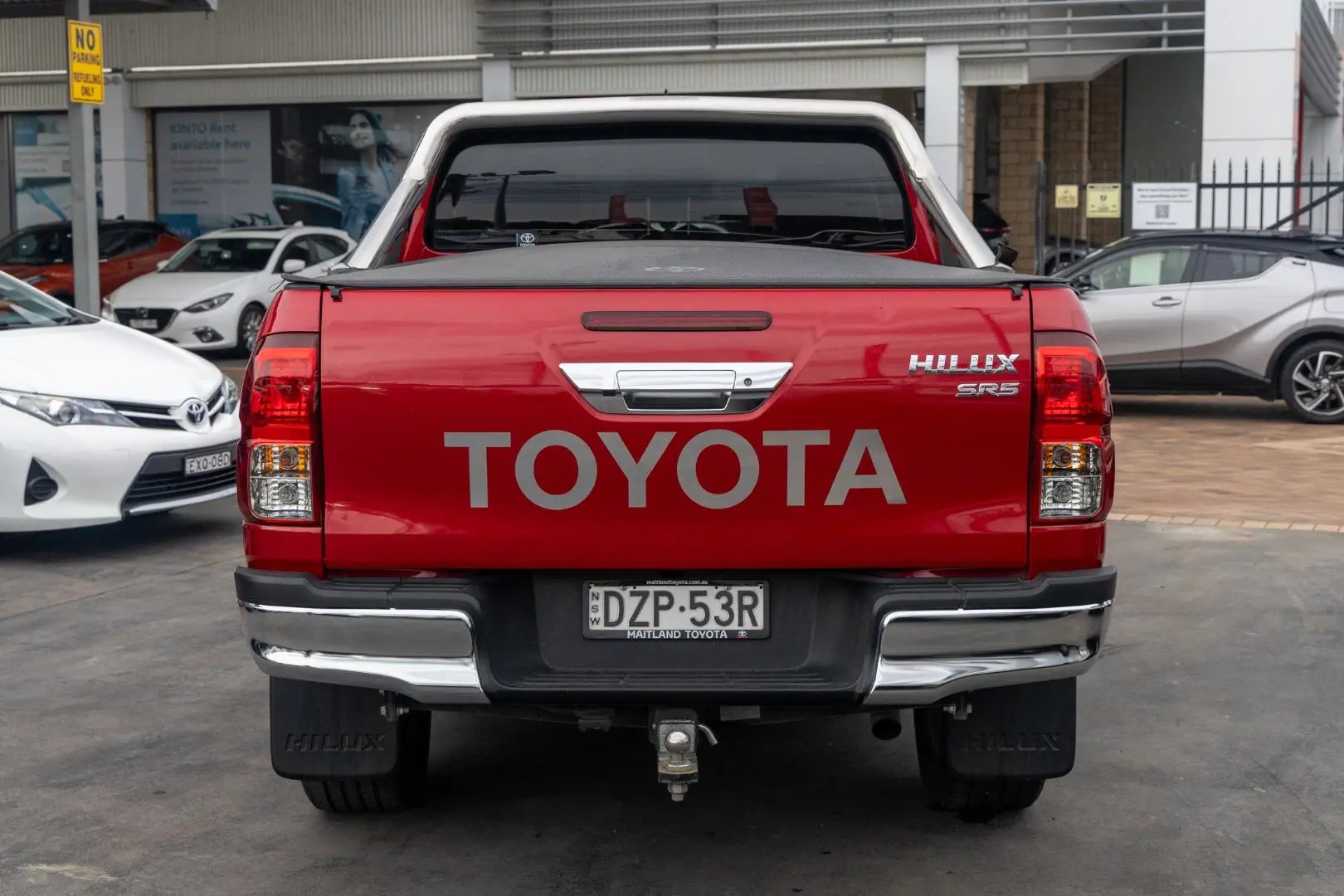 2018 Toyota Hilux Gallery Image 5