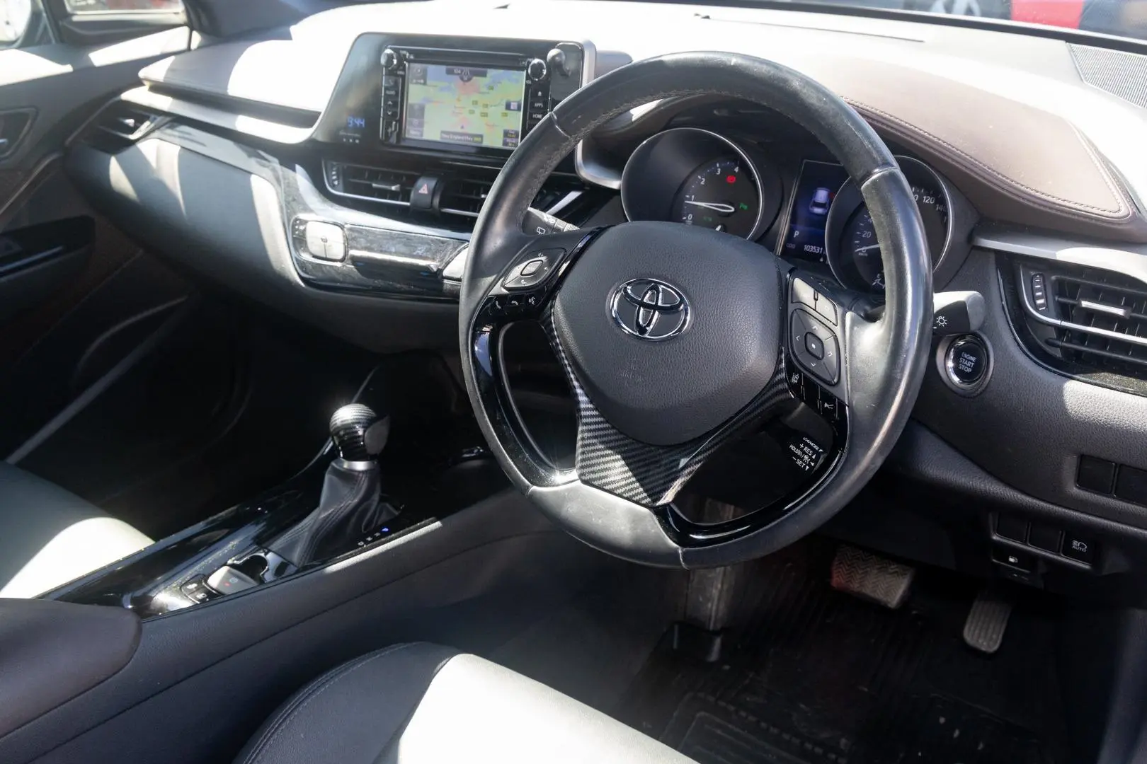 2018 Toyota C-HR Gallery Image 7