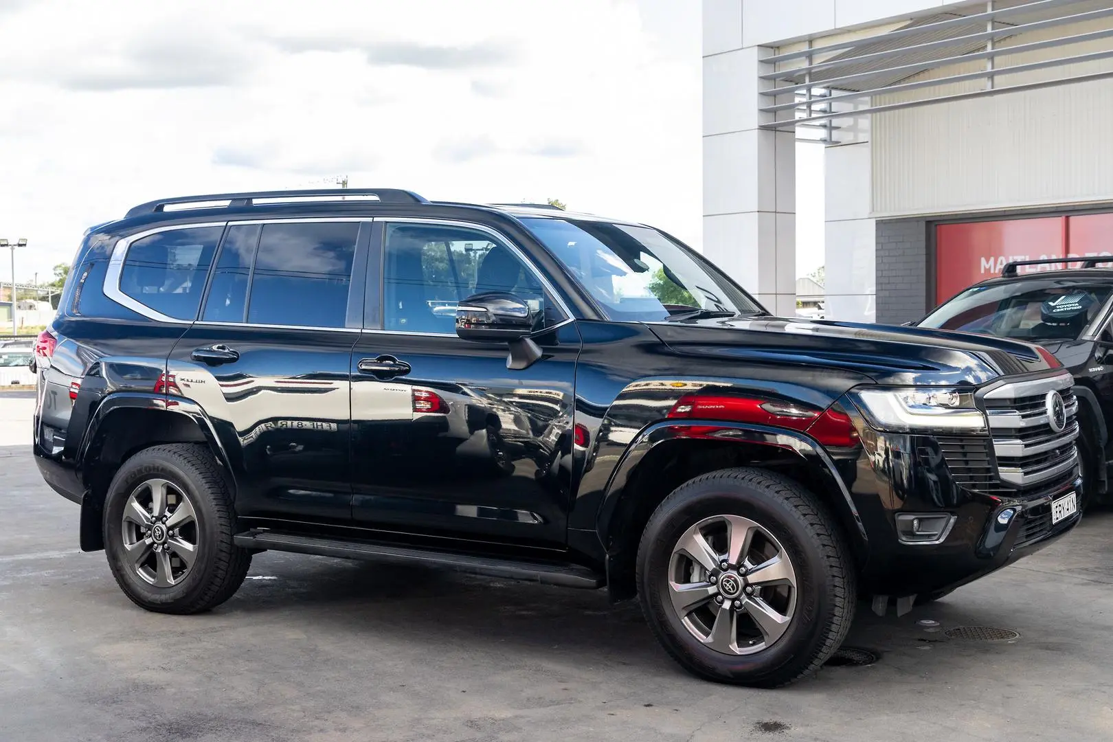 2022 Toyota Landcruiser Gallery Image 3