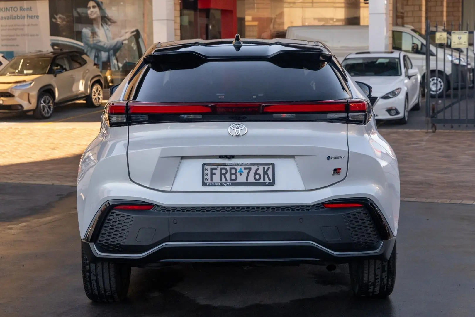 2025 Toyota C-HR Gallery Image 5