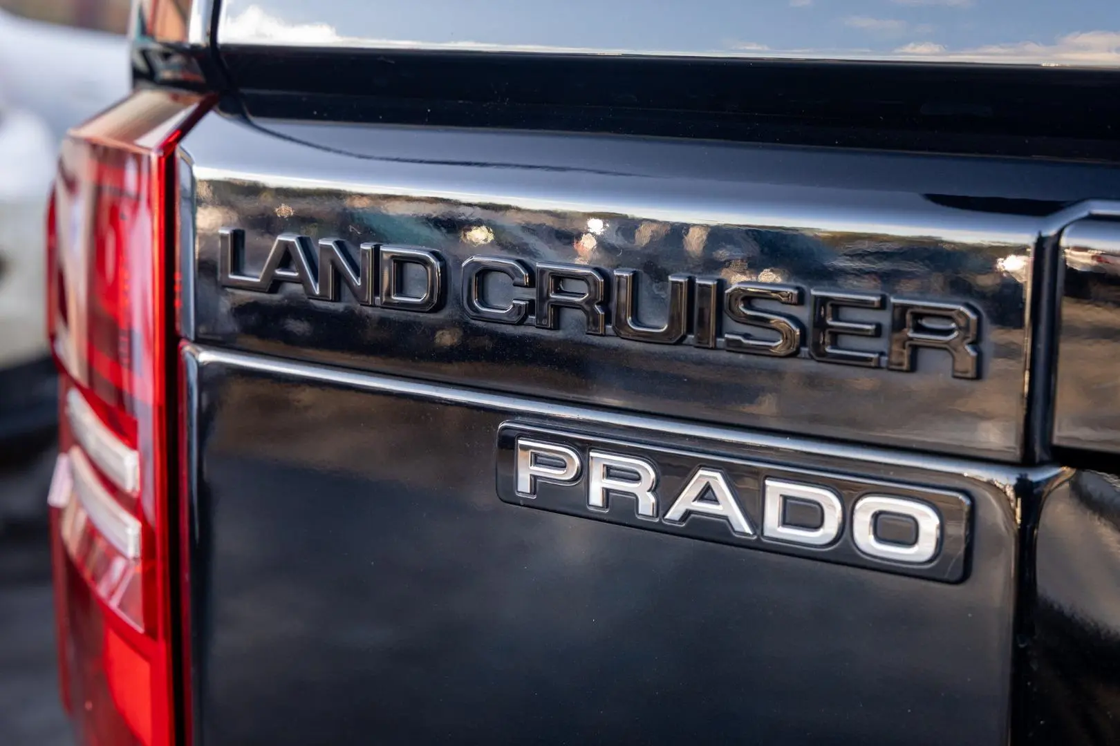 2024 Toyota Landcruiser Prado Gallery Image 21