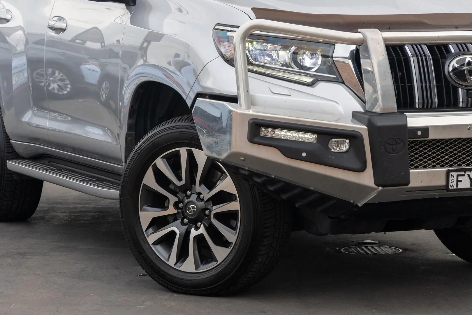 2023 Toyota Landcruiser Prado Gallery Image 6