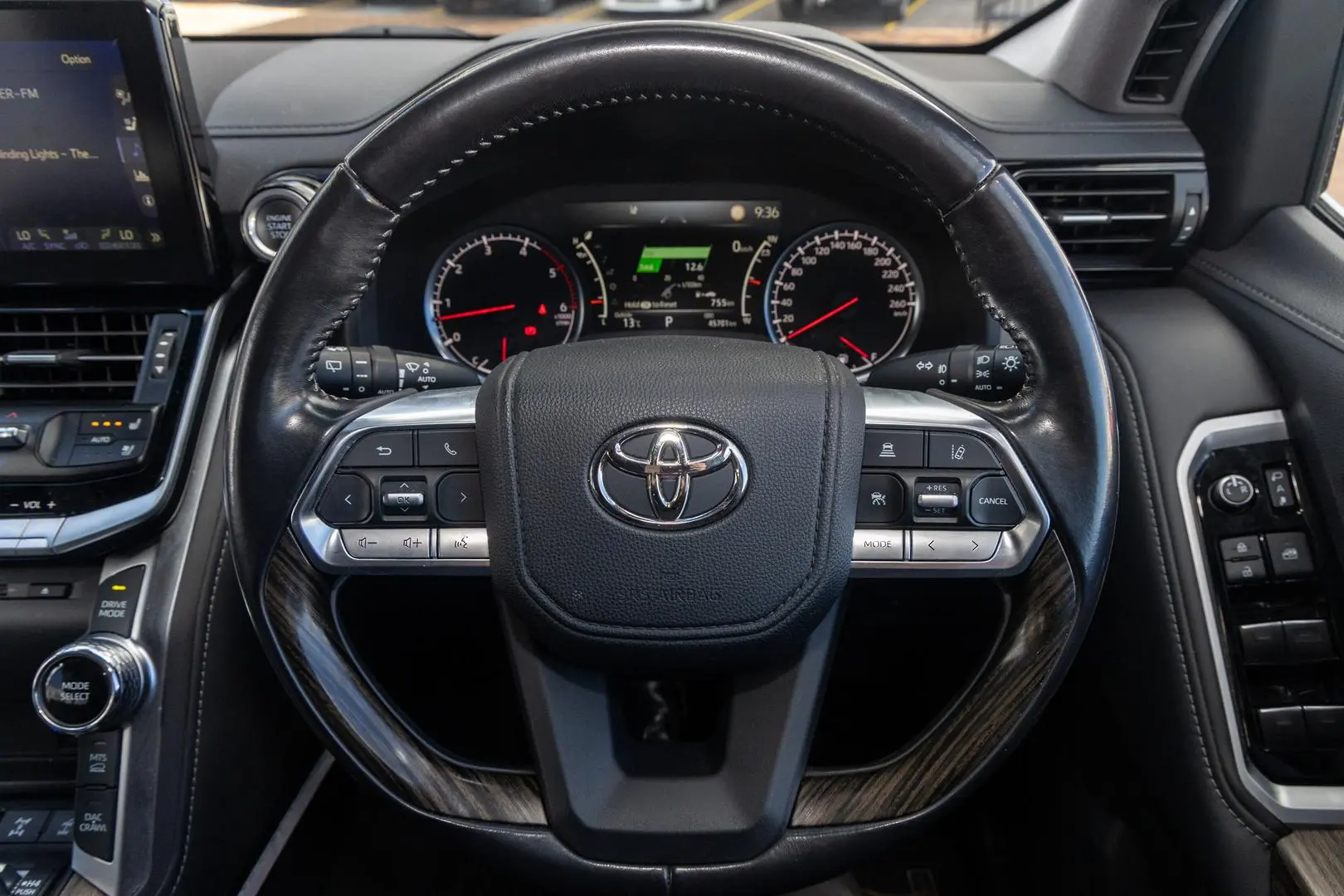 2022 Toyota Landcruiser Gallery Image 10