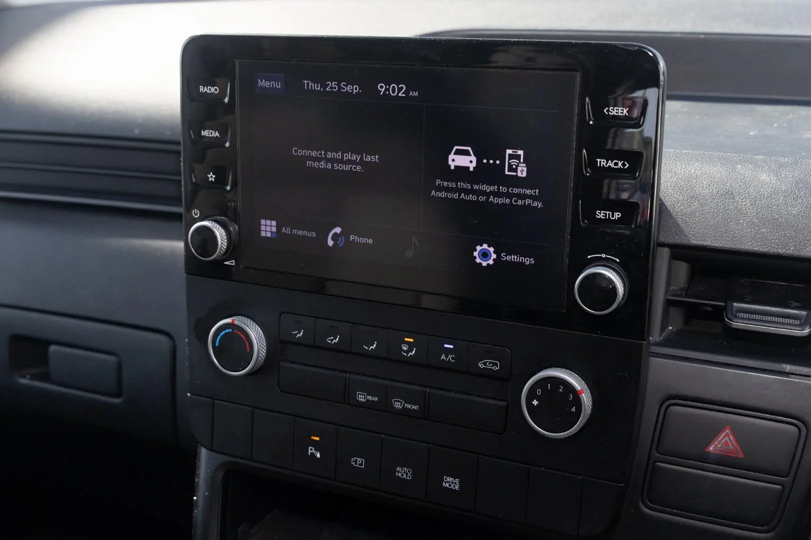 2021 Hyundai STARIA LOAD Gallery Image 14