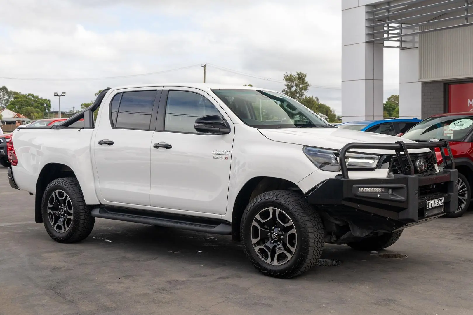 2024 Toyota Hilux Gallery Image 3