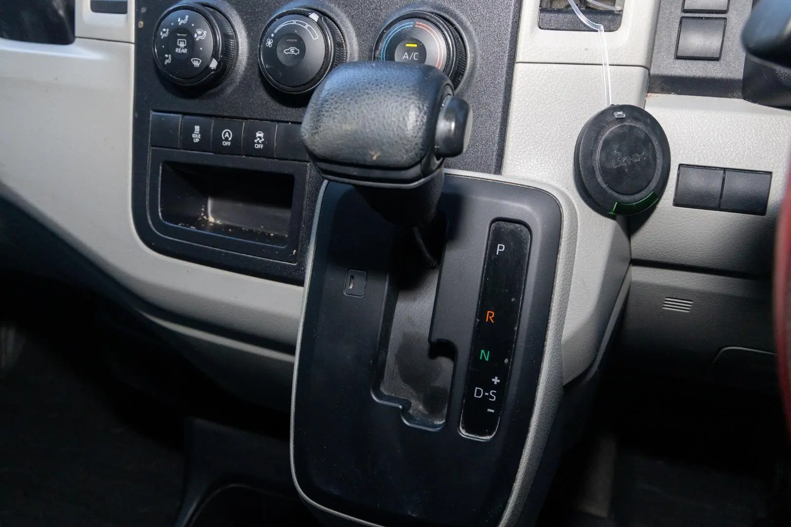 2023 Toyota Hiace Gallery Image 17