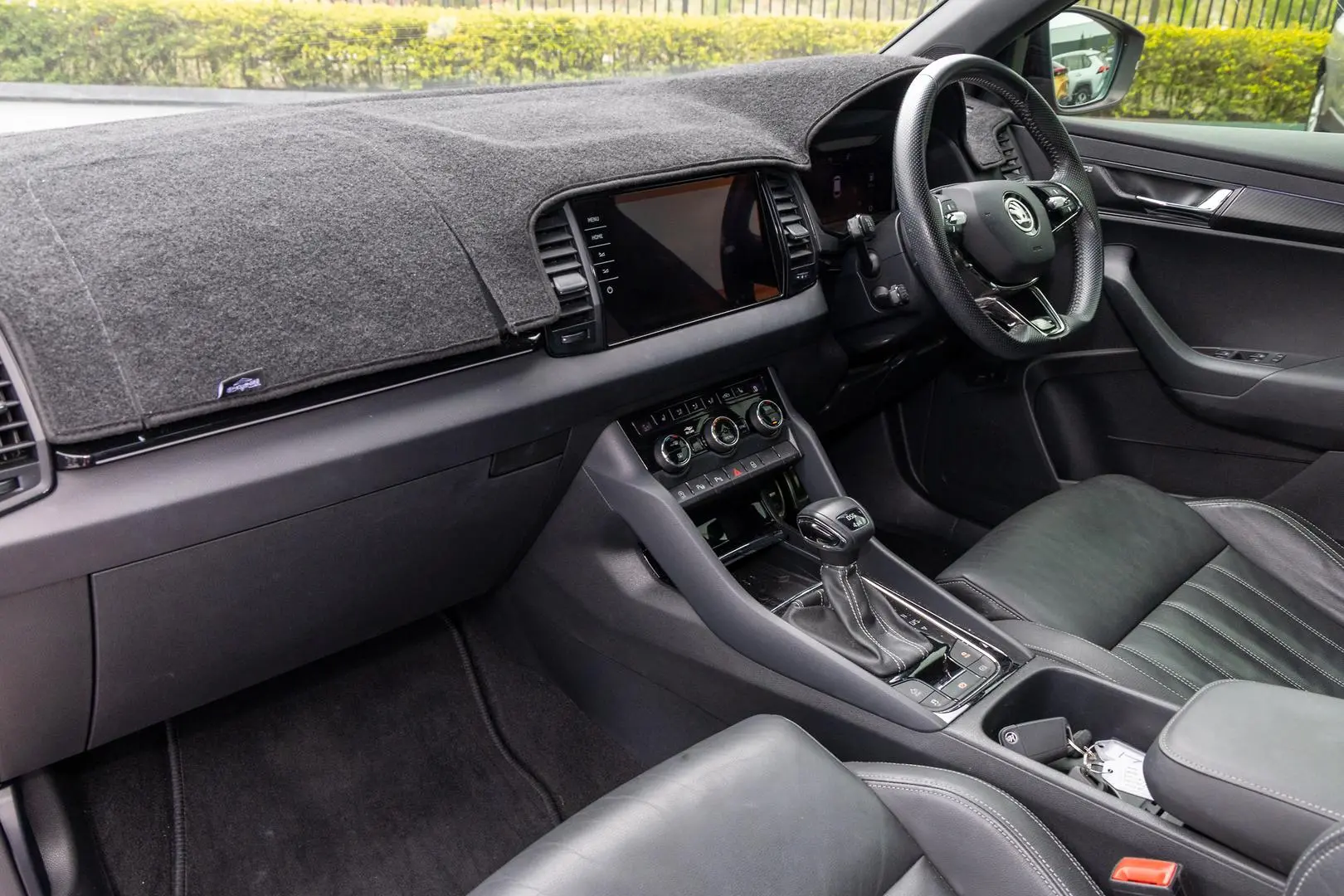 2020 SKODA Karoq Gallery Image 8