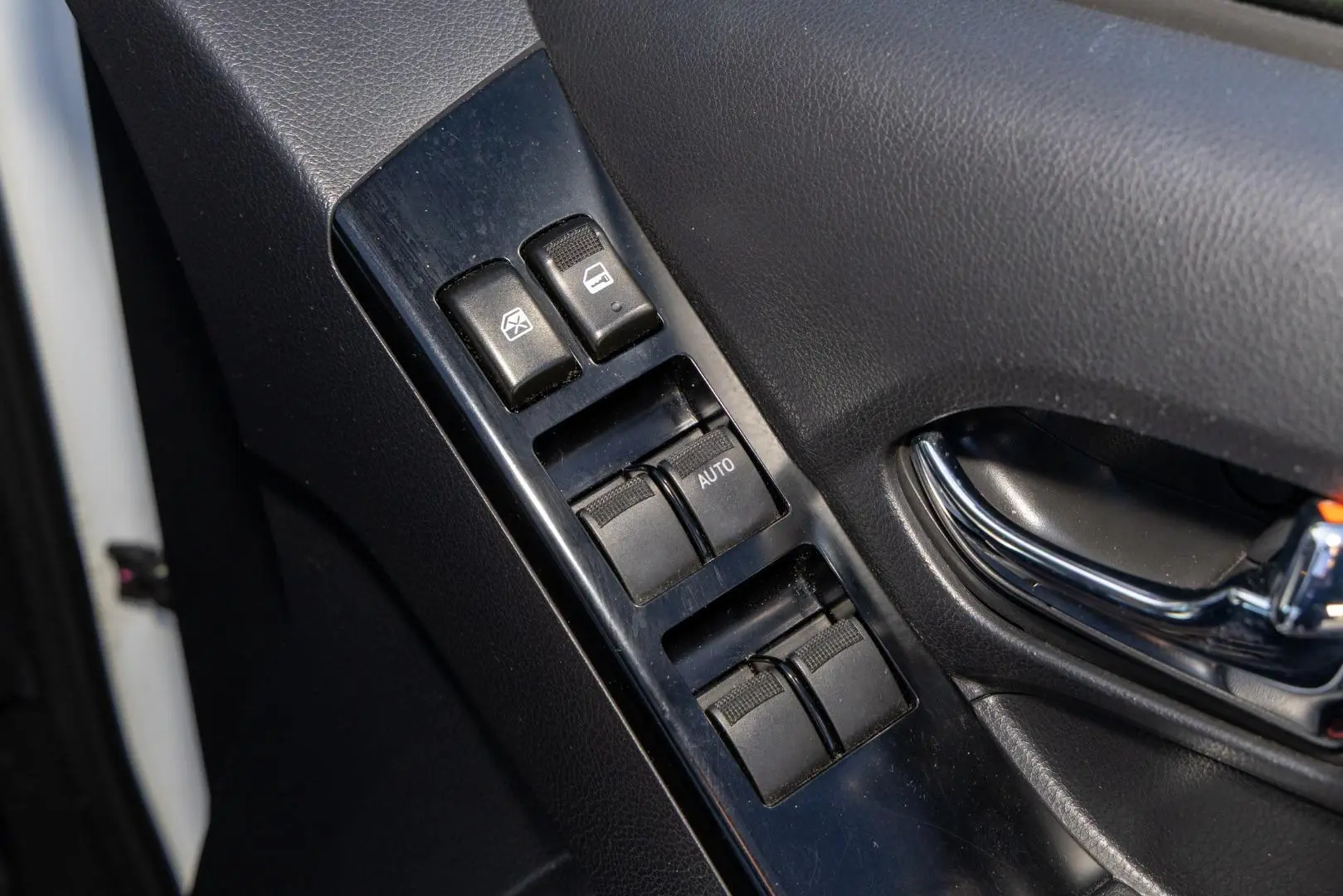 2018 Isuzu D-MAX Gallery Image 19